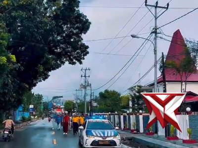 Polres Sumba Timur melaksanakan kegiatan gerak jalan santai