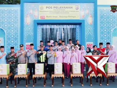 03 KAPOLDA SUMSEL DAN BHAYANGKARI CEK POS PENGAMANAN OPS KETUPAT 2026, BAGIKAN TALI ASIH