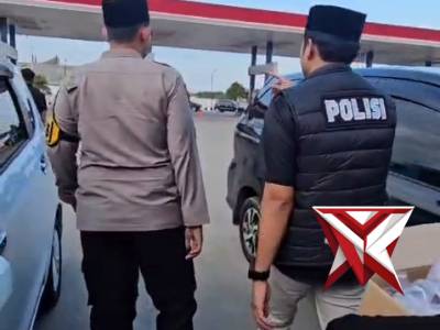 Membagikan Takjil Bersama Kalpores musi rawas