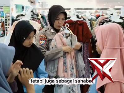 Berbagi di Bulan Ramadhan, Binmas Polri : Tebar Kebaikan, Berbagi Kebahagiaan

Polri melalui Satbinm