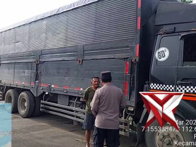 Giat Patroli KRYD berikan himbauan kepada sopir truk situasi Aman terkendali