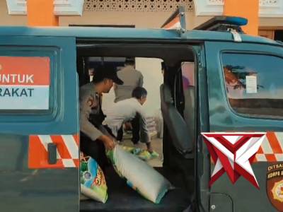 Penyaluran bantuan beras dari kapolres malang untuk panti asuhan di kec. Sumberpucung - PoliceTube