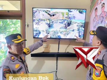 Kunjungan Waka Polres Jombang beserta Ibu wakil ketua cabang Bhayangkari Polres Jombang.