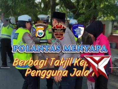 Satuan Lalu Lintas (Satlantas) Polres Halmahera Utara melaksanakan kegiatan berbagi takjil
