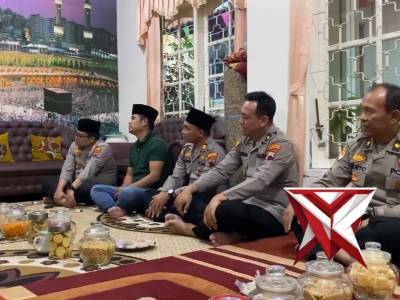 Kapolres Temanggung Silaturahmi di KH Yakub Mubarok