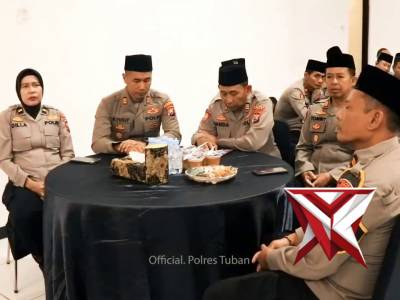 buka bersama seluruh keluarga besar Polres Tuban.