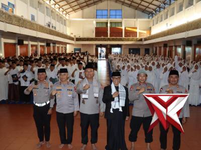 Kapolres Ciamis Jalin Silaturahmi dengan Pondok Pesantren Darussalam - PoliceTube