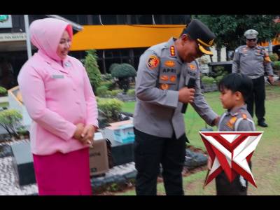 Kapolresta Padang Sahabat Anak - PoliceTube