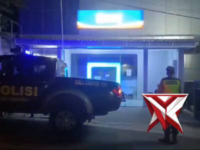 KEGIATAN PELAYANAN KEPOLISIAN CIPTAKAN SITUASI AMAN KONDUSIF POLSEK TAMBAKREJO