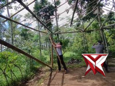 Pembongkaran tempat perjudian sabung ayam