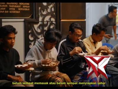 Sahur Gratis Kapolres Kediri Bersama Warga