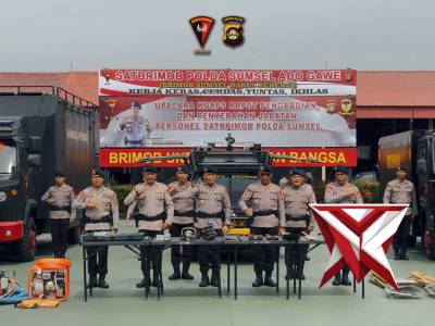 APEL KESIAPSIAGAAN BENCANA DAN GELAR PERALATAN SATBRIMOB POLDA SUMSEL.