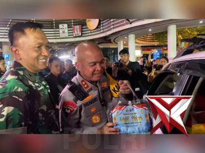 Jajaran polda banten hadir memberi kejutan