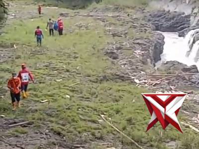 Evakuasi orang tenggelam