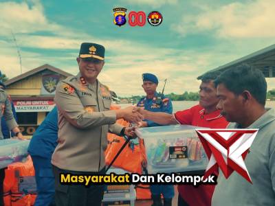 KAPOLDA BAGIKAN SEMBAKO GRATIS DI KABUPATEN BARITIO SELATAN