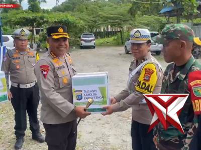 Kapolda Papua Tengah melaksanakan pengecekan pos pengamanan operasi ketupat noken 2026 polres mimika