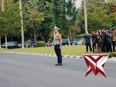 Mudik Aman, Keluarga Bahagia: Kapolda Sumsel Resmi Mulai Operasi Ketupat Musi 2026

Kabar tenang unt