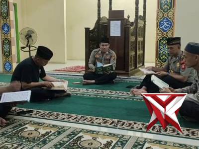 Polsek Purwodadi giat baca yasin bersama
