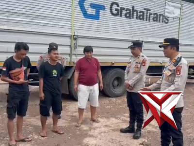 Polsek Mesuji Lakukan Penyekatan Truk Fuso Sumbu Tiga, Antisipasi Kepadatan Arus Balik