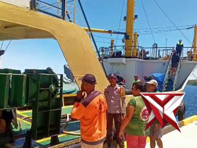 Polsek wetar melaksanakan pengamanan embarkasi & debarkasi