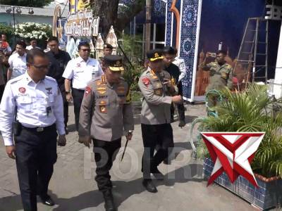 Pantau arus mudik di stasiun gubeng