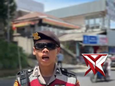 Live Report Personel Polres Cimahi yang melaksanakan Pengaturan Lalu Lintas di kawasan Obyek Wisata