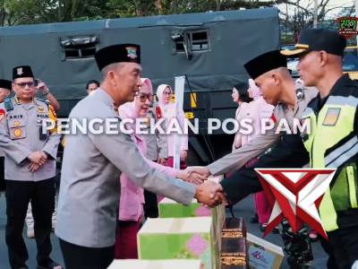 KAPOLDA SUMSEL DAN BHAYANGKARI CEK POS PENGAMANAN OPS KETUPAT 2026, BAGIKAN TALI ASIH HINGGA TAKJIL