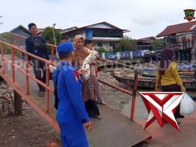 mari membantu sesama