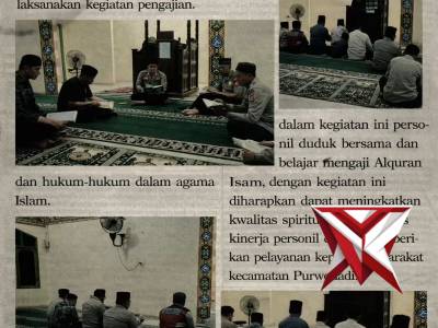 ANGGOTA POLRI MELAKSANAKAN IBADAH