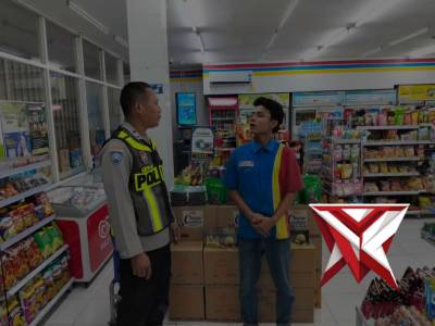 Kapolsek&nbsp; Tumpang&nbsp; IPTU Winanto.SH memerintahkan KSPKT Polsek Tumpang dan anggota laksanakan patroli