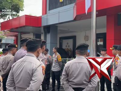 ARAHAN KAPOLRES KEPADA ANGGOTA SATSAMAPTA - PoliceTube