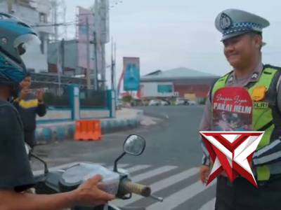 Personel Polresta Bengkulu melalui Satuan Lalu Lintas melaksanakan kegiatan edukasi tertib berlalu l