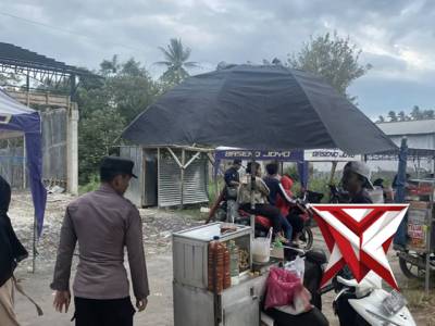 PATROLI BAZAR TAKJIL DI WILAYAH POLSEK SUMAWE