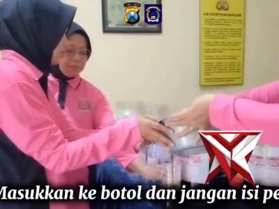 Bhayangkari Ranting Tiris Panen Eco Enzyme