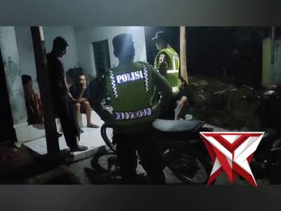 Patroli Sambang Poskamling Desa Nglopang