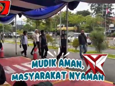 Dirres PPA dan PPO Polda Jateng Selaku Kasubsatgas Gakkum Menyapa Pemudik di Stasiun Poncol Semarang