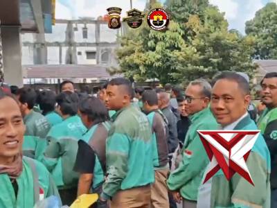 LUBUK LINGGAU &ndash; Pemandangan berbeda terlihat di halaman Mapolres Lubuk Linggau pada Rabu pagi (18/3/