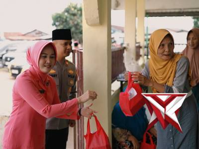 Polsek Bulang Berbagi Takjil