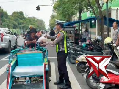BAGI TAKJIL SATLANTAS POLRES BOJONEGORO