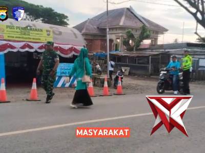 Personel gabungan dalam Operasi Ketupat 2026 terus hadir memberikan pelayanan terbaik