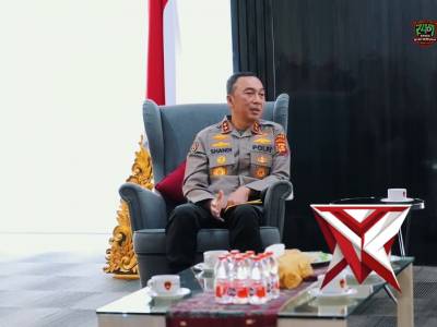 4. Kapolda Sumatera Selatan Irjen Pol Dr. Sandi Nugroho menerima audiensi jajaran pimpinan PLN UID S