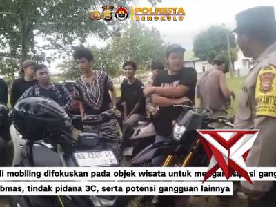 Polsek Teluk Segara Gelar Patroli Teluk 01, Antisipasi 3C dan Jaga Kamtibmas Polsek Teluk Segara me - PoliceTube