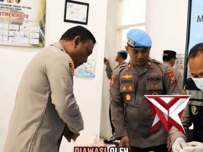 Polres Tuban menggelar kegiatan pemeriksaan tes urine bagi seluruh jajaran personel.