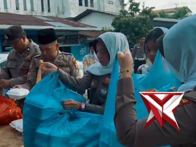 BERBAGI TAKJIL RAMADHAN SATLANTAS POLRES KAMPAR