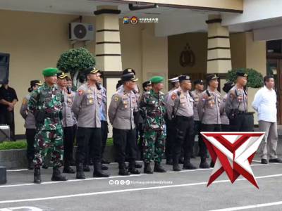 apel persiapan pengamanan aksi damai oleh organisasi mahasiswa Pergerakan Mahasiswa Islam Indonesia