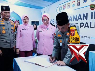 KAPOLDA SUMSEL DAN BHAYANGKARI CEK POS PENGAMANAN OPS KETUPAT 2026, BAGIKAN TALI ASIH HINGGA TAKJIL