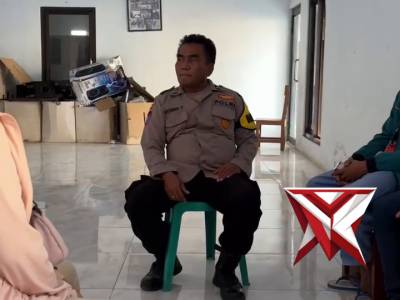 Dialogis Bhabinkamtibmas Desa Bagon Polsek puger bersama Mahasiswa/KKNK Th 2025