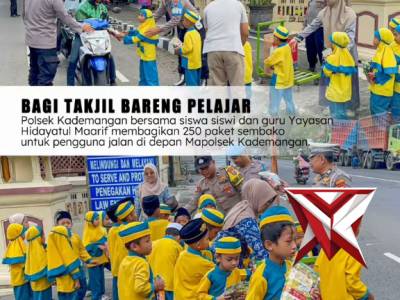 Polsek Kademangan bersama siswa siswi dan guru Yayasan Hidayatul Maarif membagikan 250 paket sembako