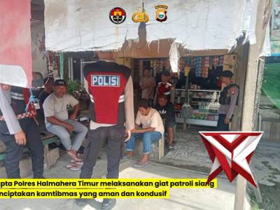 Satsamapta polres haltim melaksanakan patroli patroli di ruma warga