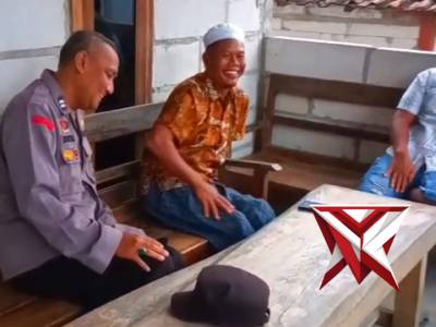 PATROLI NGABUBURIT DAN DIALOGIS POLSEK GONDANG POLRES BOJONEGORO - PoliceTube